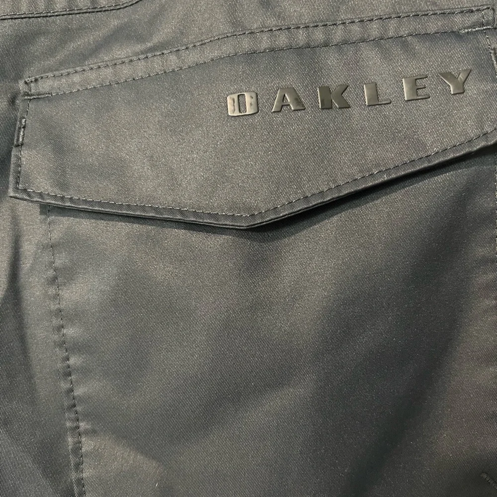 Oakley Bizone insulated 10k pants. - Picture 8 of 10